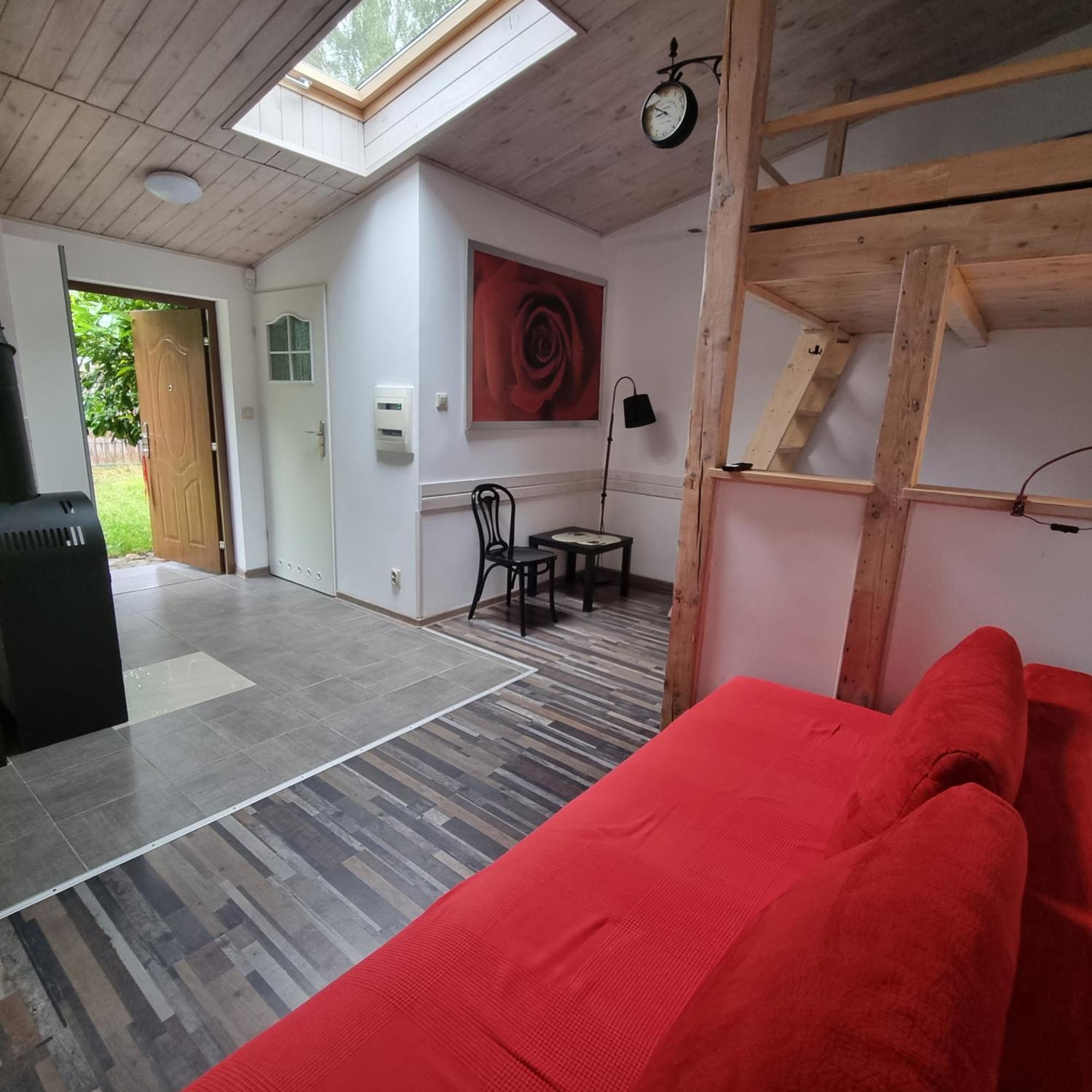 Pokoje I Apartamenty Przy Sosnowej Поддомбе Экстерьер фото